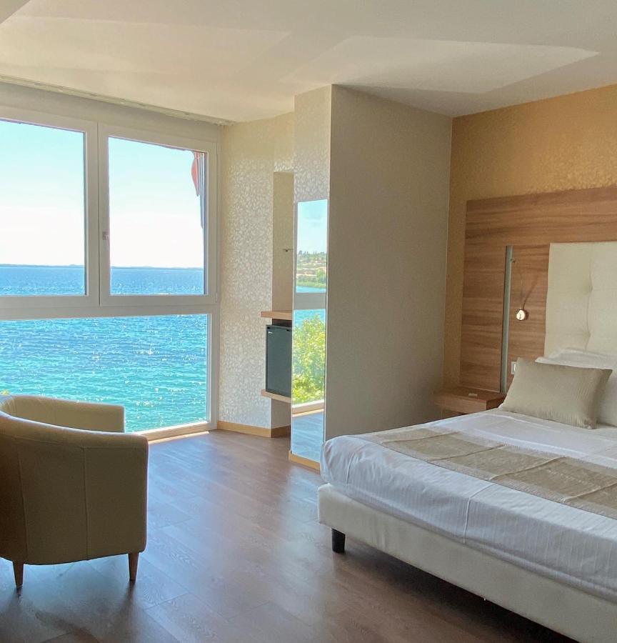 Kriss Internazionale Hotel Bardolino Kültér fotó