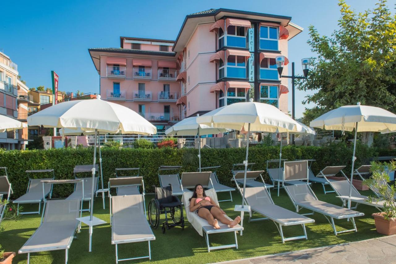 Kriss Internazionale Hotel Bardolino Kültér fotó