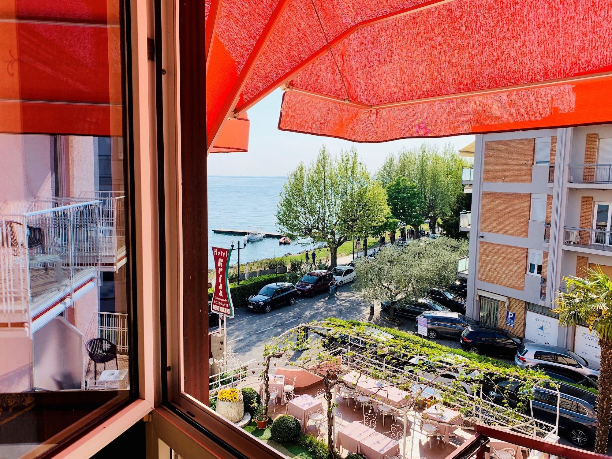 Kriss Internazionale Hotel Bardolino Kültér fotó