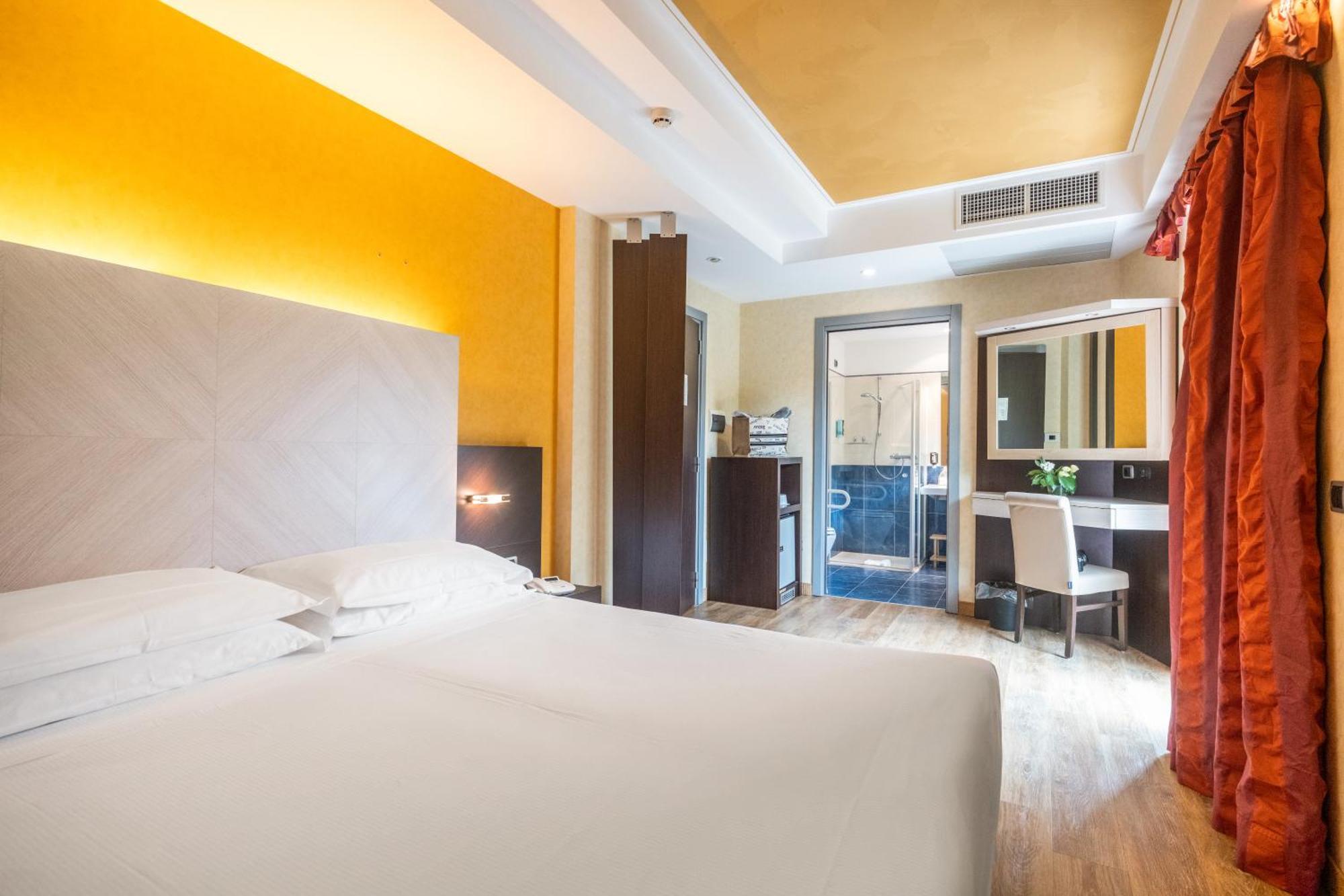 Kriss Internazionale Hotel Bardolino Kültér fotó