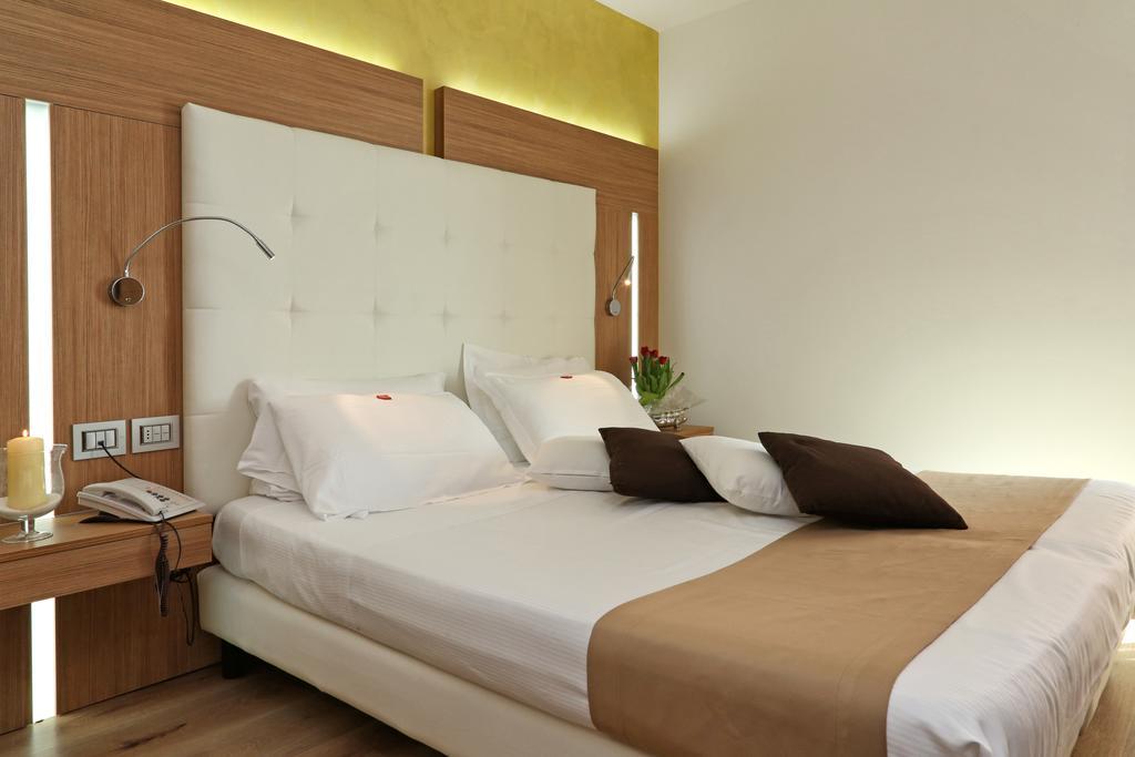 Kriss Internazionale Hotel Bardolino Kültér fotó